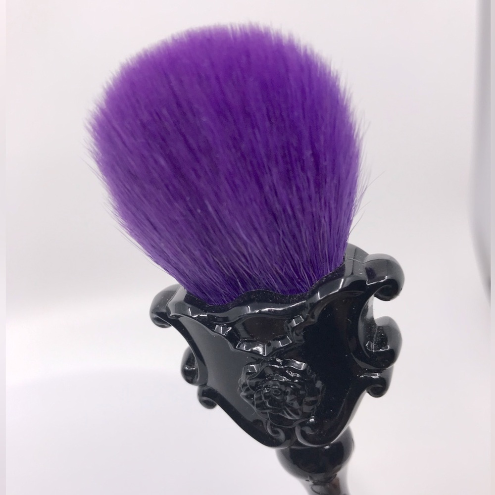 Anna Sui Vanity Brush